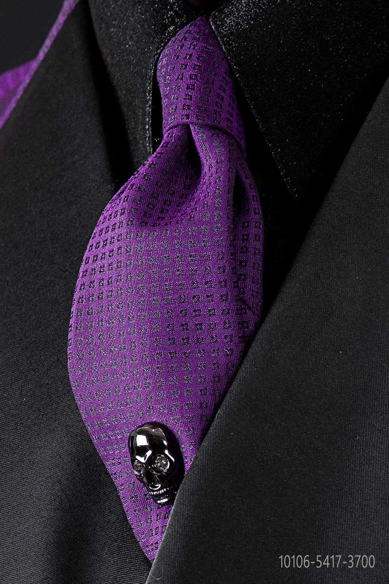 Krawatte violet mit schwarz Mikromuster.