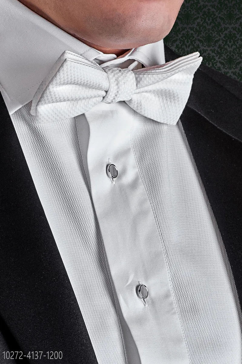 White piqué bow-tie