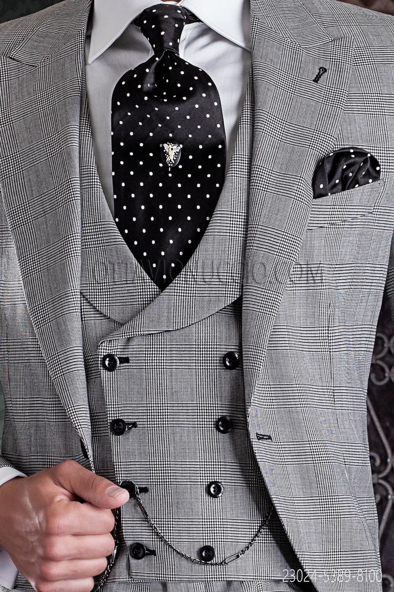 Grey wales waistcoat with 8 buttons