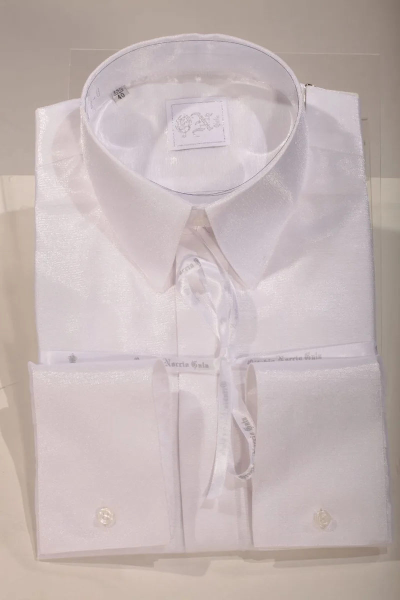 Weißes Hemd, aus Lurex