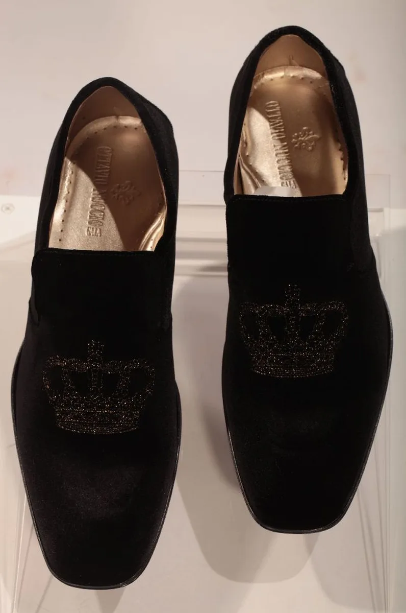 Chaussons velours noir avec couronne brodée noir-or