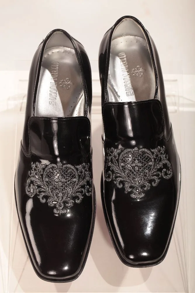 Slipper vernice nera ricamo scudo nero-argento