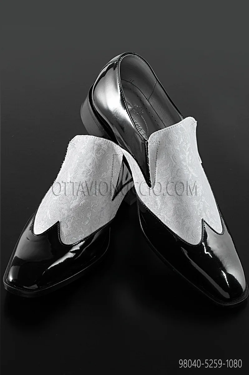 Scarpa bicolore vernice nera inserto broccato bianco