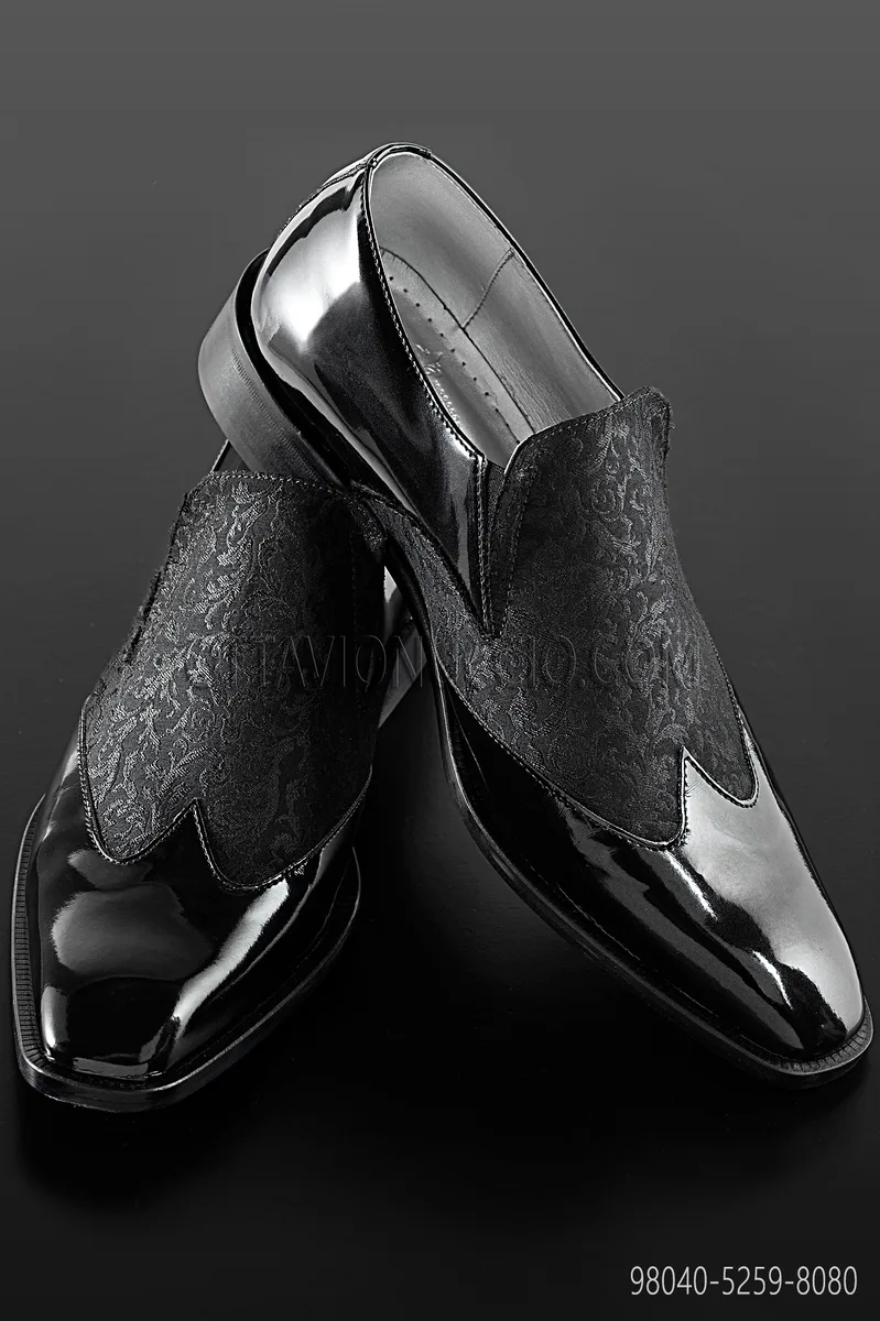 Chaussures 2 teintes vernis noir avec détail brocart noir
