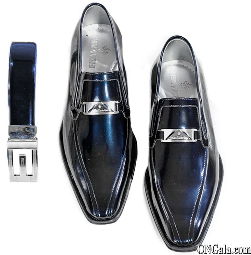 Schuhe, blau, aus Lackleder