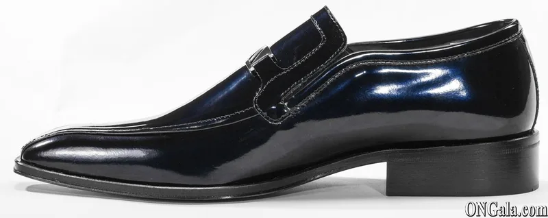 Schuhe, blau, aus Lackleder