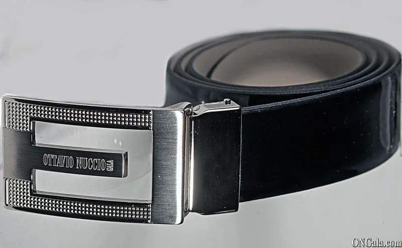 Cintura in pelle nera
