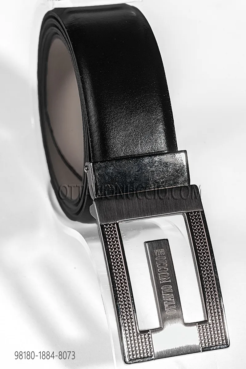 Cintura in pelle nera