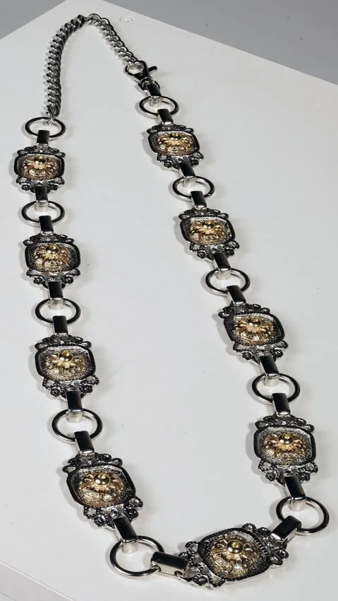 Metallgürtel mit vernickelter Oberfläche
