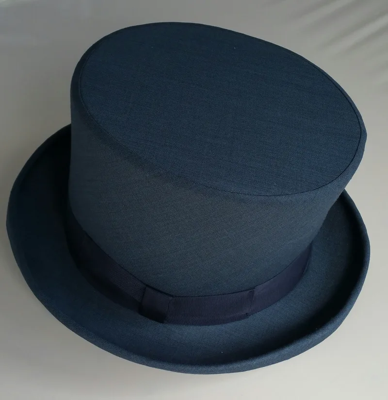Sombrero de copa azul