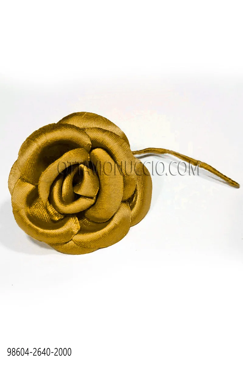 Flor en raso oro