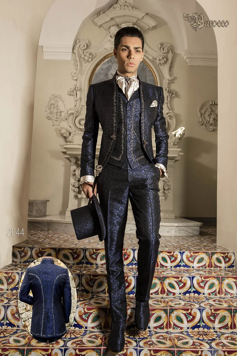 Costume de marié baroque redingote bleu col mao, broderie en argent 1