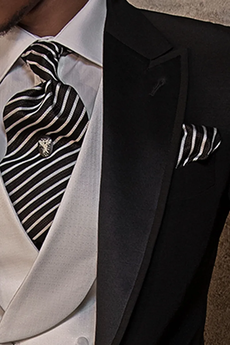 Italienischer moderner schwarze Anzug, Revers mit Satin Kontrast 3