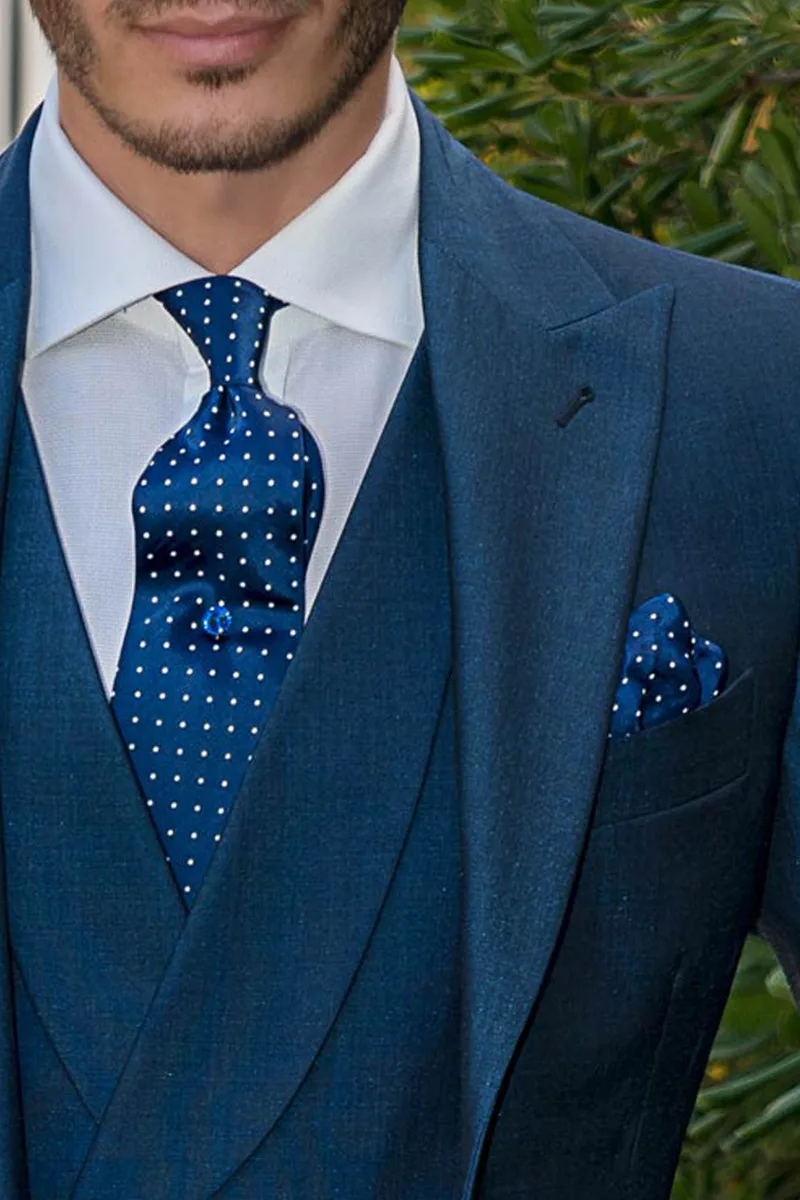 Cravatta blu royal con pois bianchi con fazzoletto