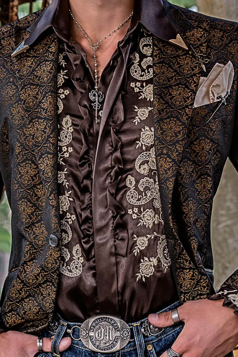 Camicia marrone collo classico ricamata
