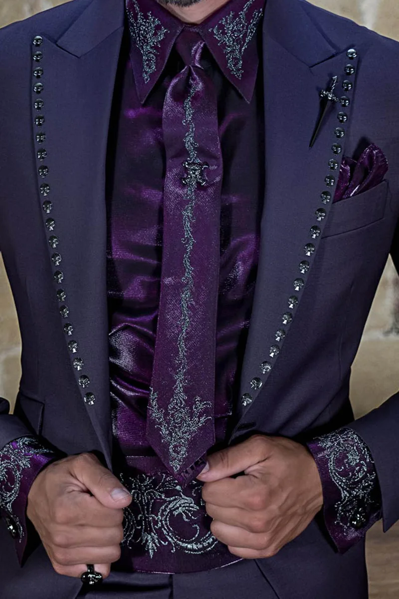 Costume pour hommes italien gothique pourpre avec rivets tête de mort 2