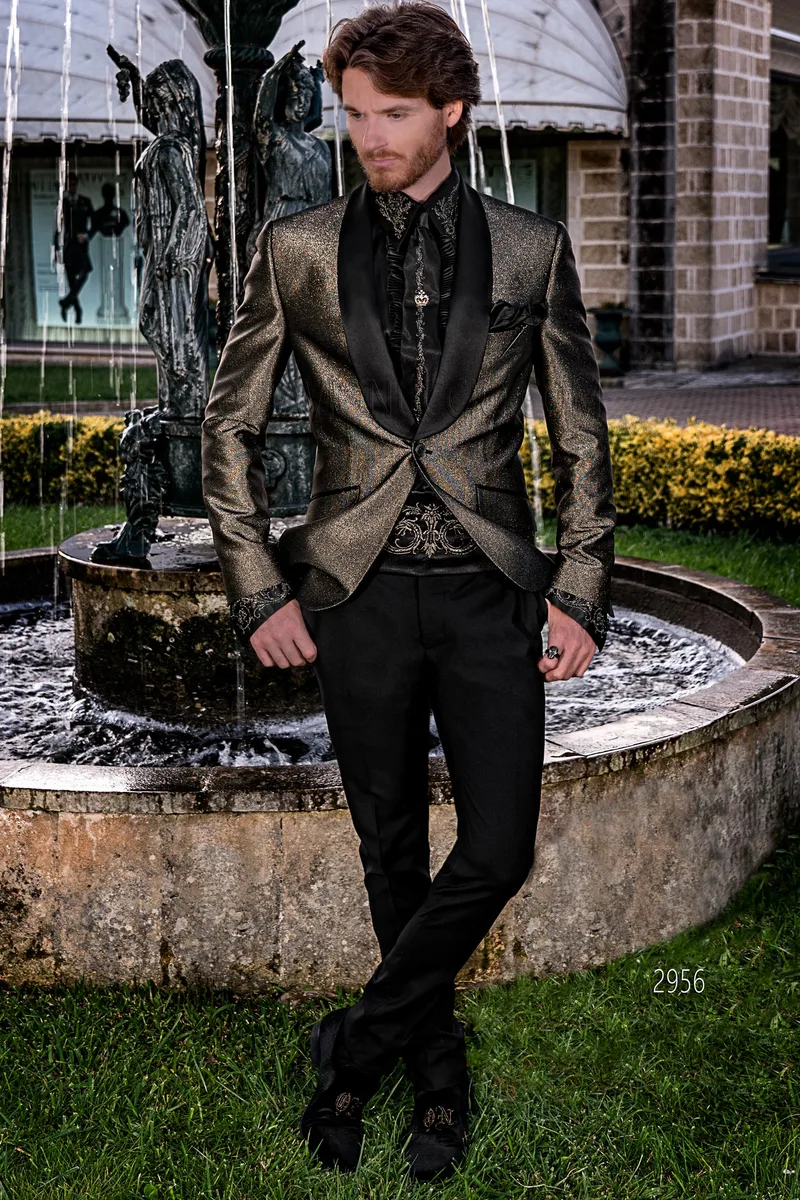 Golden slim fit fashion shawl collar tuxedo blazer with black trousers – fi