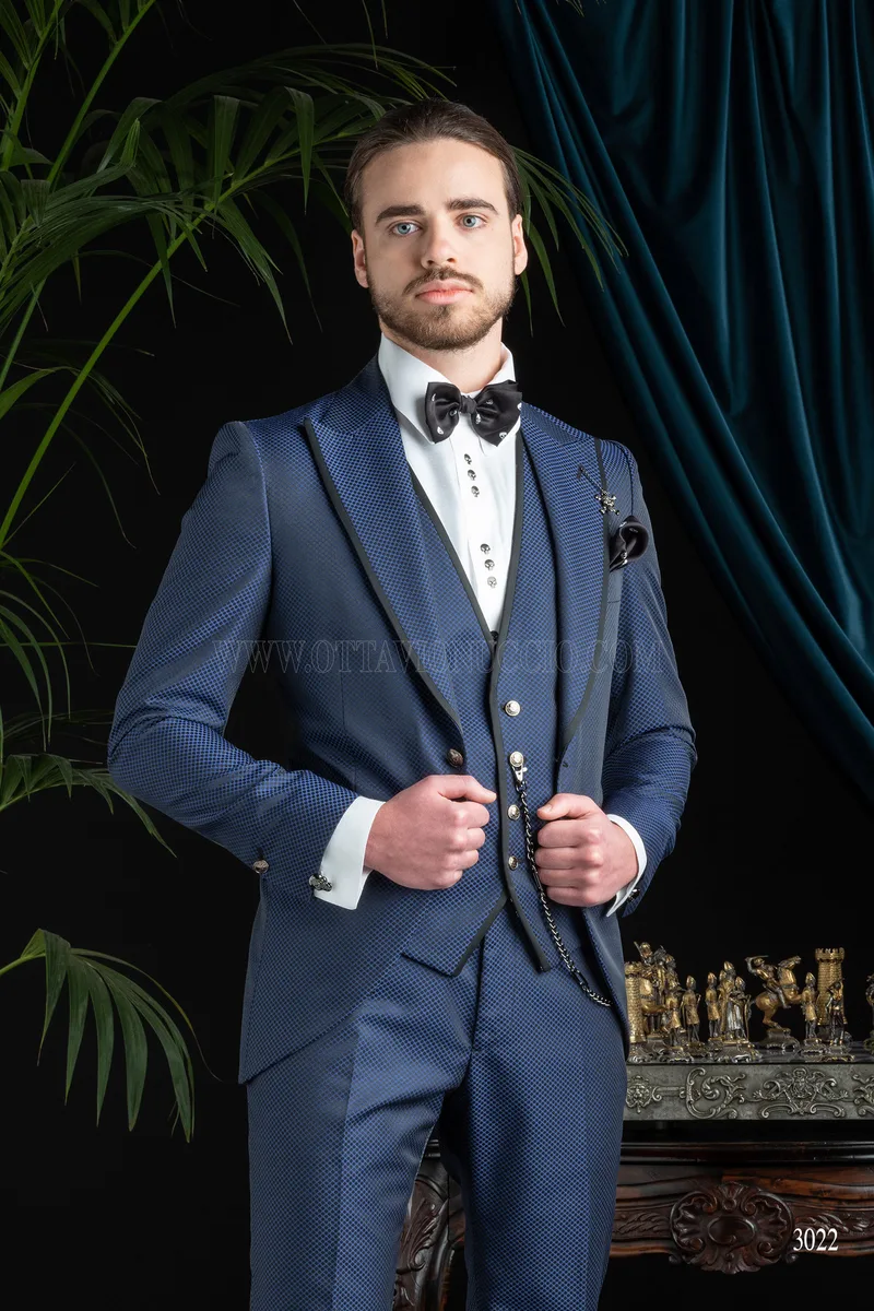 Costume de marié italien bleu avec revers bordé de noir 1