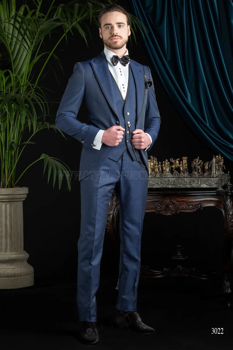 Costume de marié italien bleu avec revers bordé de noir 2