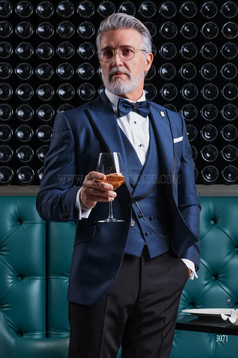 Esmoquin azul para eventos de gala – Medio cuerpo