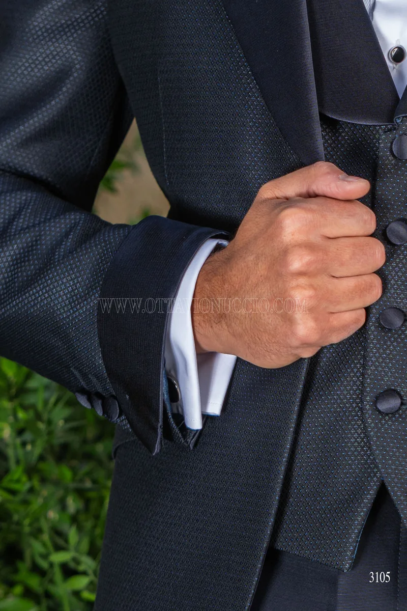 Luxuriöser italienischer maßgeschneiderter blauer Bräutigamanzug mit Revers und Manschetten aus Satin 6