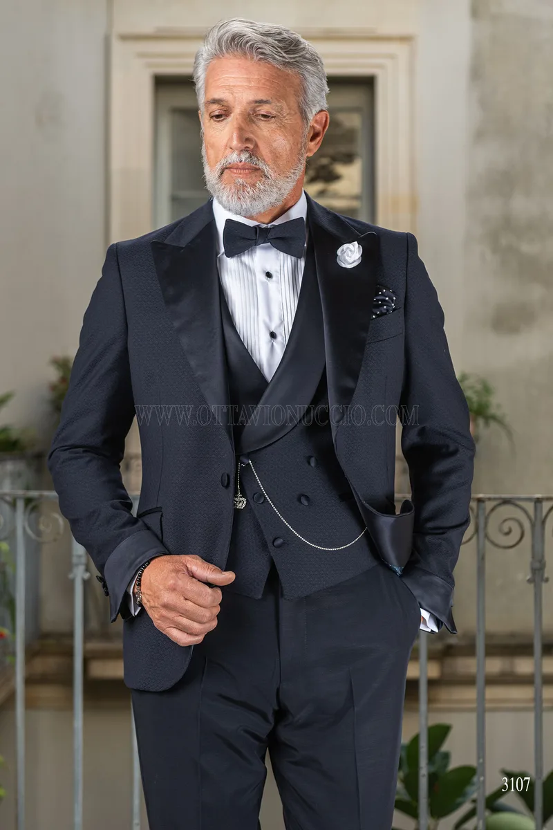 Luxury Italian fashion blue groom tuxedo with peak lapel in satin 1