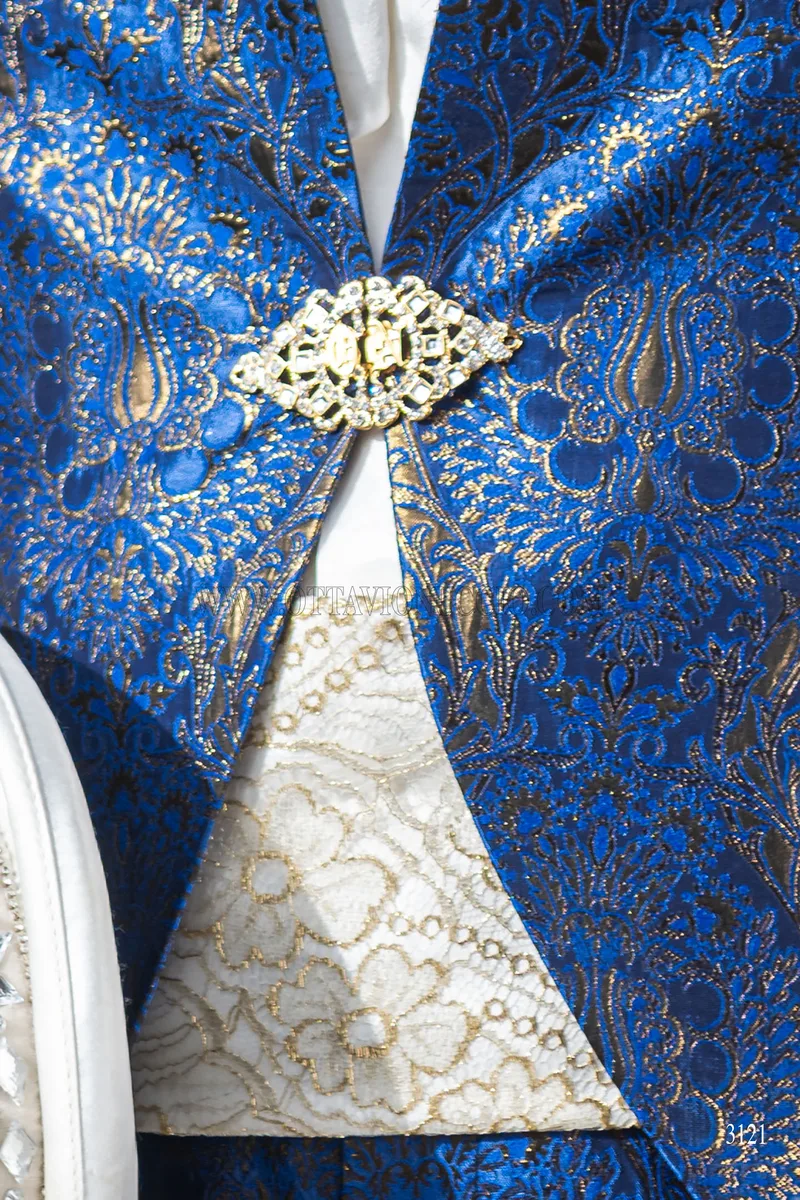 Herren-Hochzeitsgehrock aus blau-goldenem Brokat mit strassbesetztem Mao-Kragen 4