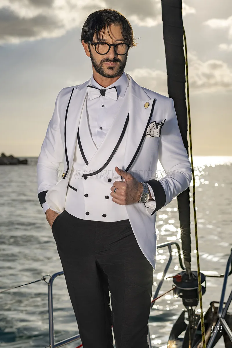 White Three-Piece Tuxedo with Black Cuffs – pa