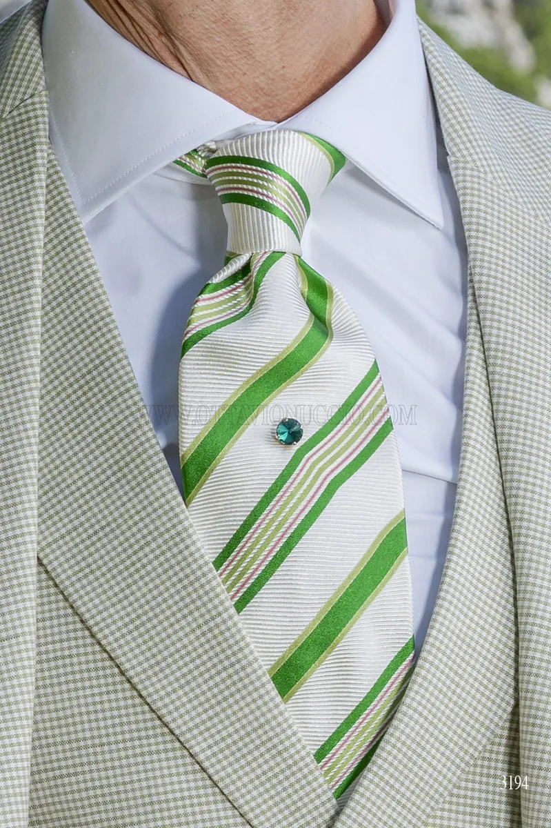 Cravatta e Fazzoletto seta jacquard righe verde su fondo bianco