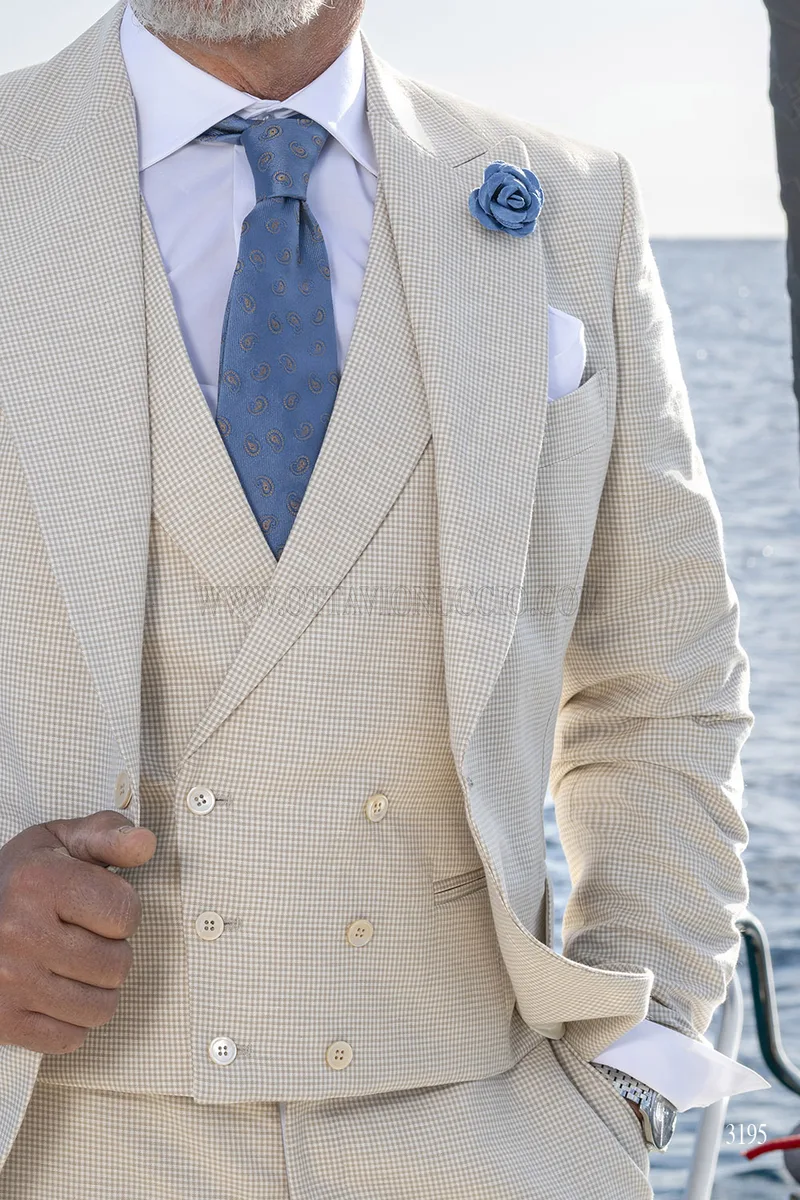 Gilet doppiopetto in tessuto cotone-lino fondo beige e Pied-de-poule beige