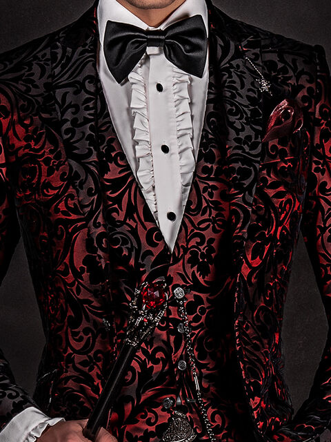 Gilet in velluto floccato nero su fondo rosso