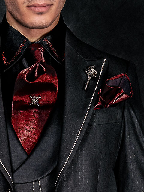 Cravattone d'annodare e fazzoletto in lurex rosso