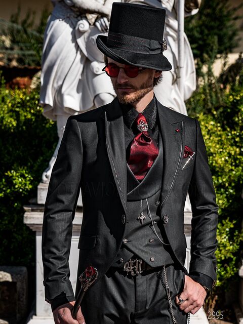 Completo cerimonia gessato nero in stile steampunk con strass crystal sul rever