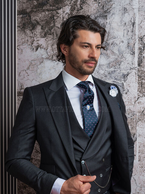 Abito da cerimonia uomo grigio con gilet a tono